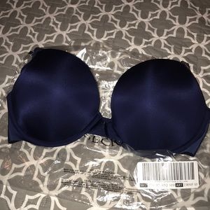 Victoria Secret 34DD push-up Illusion V
